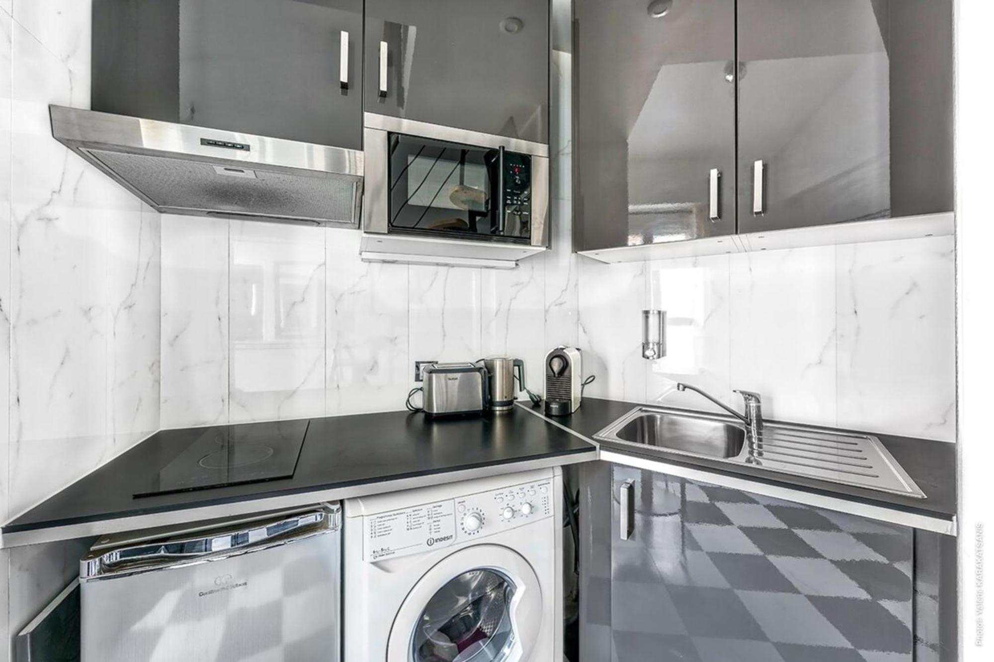 Colisee - Champs Elysees Apartment *